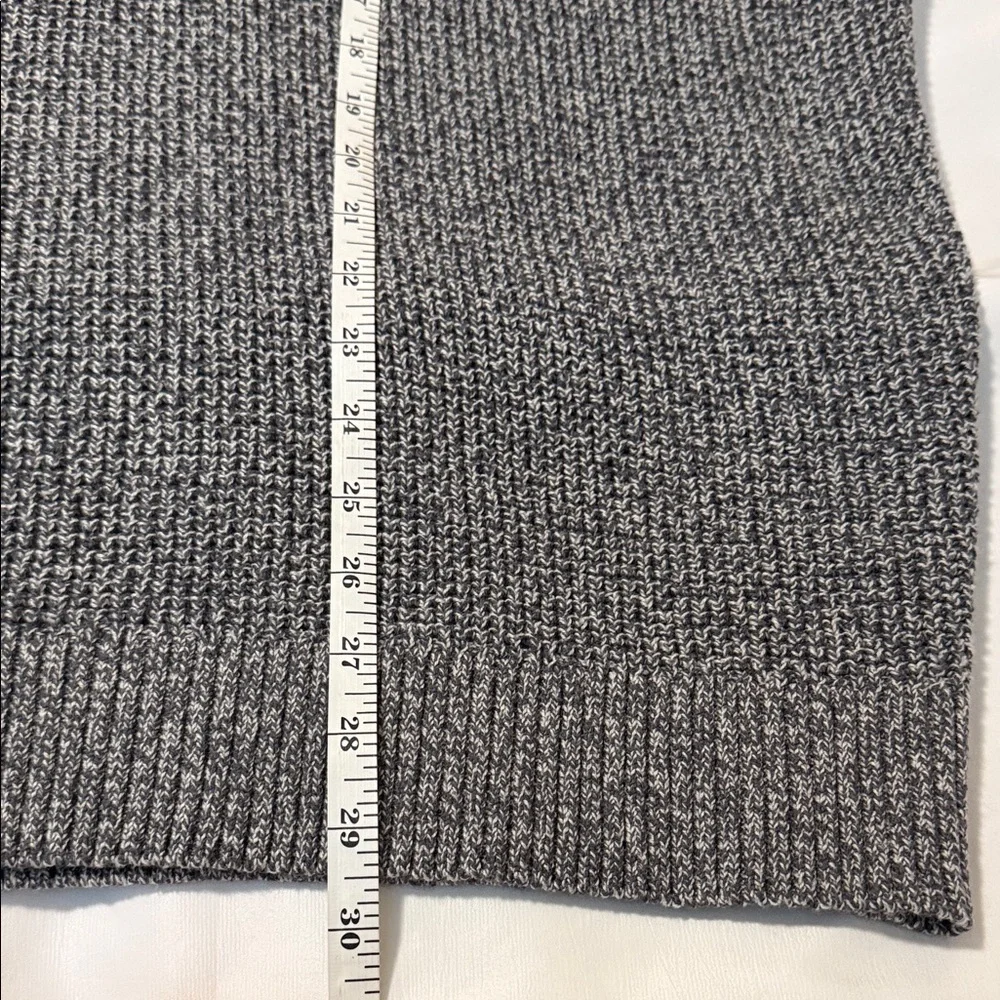 IZOD Men’s Colorblock Henley Sweater NWT Size Large